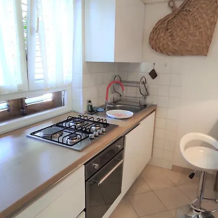 Cosy Studio-apartment Near The Sea * Банджоле